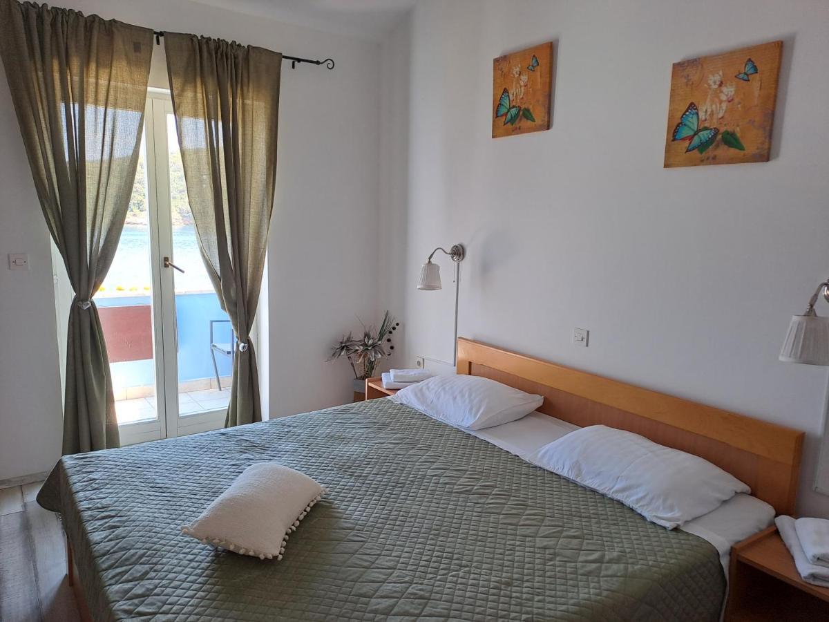 Bed and Breakfast Sobe MaMaLu Valun Exterior foto