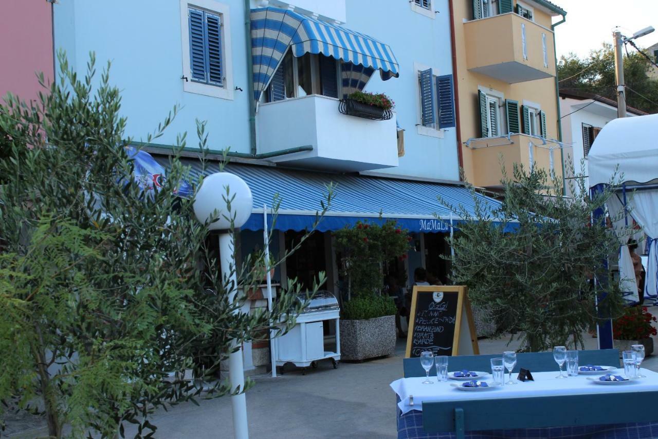 Bed and Breakfast Sobe MaMaLu Valun Exterior foto